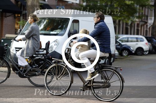 Amsterdam 14 oktober 2016
Tim Immers met dochter en vriendin in amsterdam zuid