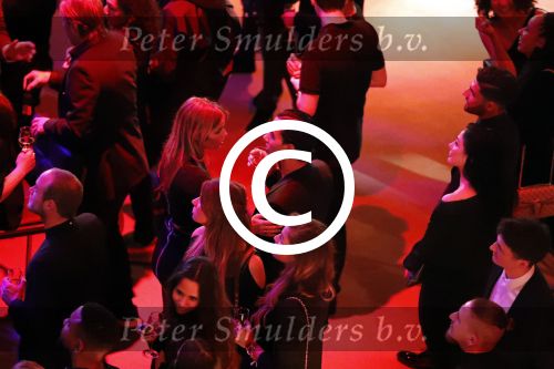 Halfweg 27 oktober 2016
Life after football LAF gala in the sugarfactory. Joelle Witschge met haar ouders Richard en Lia. Ook vriend Timor Steffens was erbij