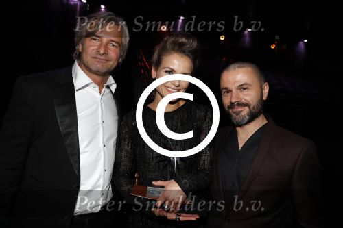Amsterdam 13 oktober 2016
Televizierring 2016 in de heineken music Hall.
Victor Reinier en Angela Schijf met man