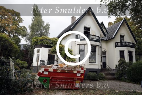 Bussum 13 oktober 2016
Xander de Buisonje werkt meer bij de verbouwing van zijn nieuwe huis.