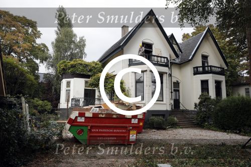 Bussum 13 oktober 2016
Xander de Buisonje werkt meer bij de verbouwing van zijn nieuwe huis.