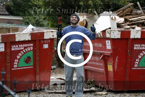 Bussum 13 oktober 2016
Xander de Buisonje werkt meer bij de verbouwing van zijn nieuwe huis.