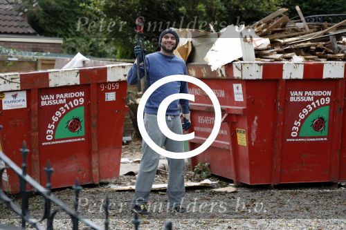 Bussum 13 oktober 2016
Xander de Buisonje werkt meer bij de verbouwing van zijn nieuwe huis.