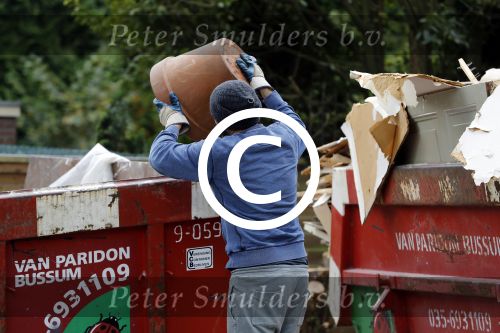 Bussum 13 oktober 2016
Xander de Buisonje werkt meer bij de verbouwing van zijn nieuwe huis.
