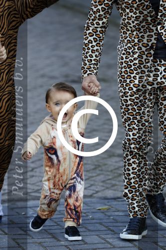 Amsterdam 16 oktober 2016
Wesley Sneijder en Yolanthe Sneijder Cabau vieren de 1e verjaardag van Xess Xava in de Harbour Club en het thema is Lion King. Ook Jessey was er natuurlijk bij.
