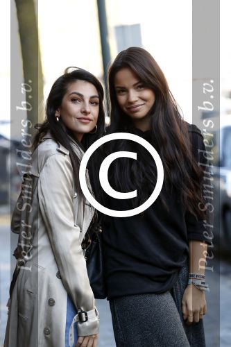 Amsterdam 7 november 2017
Fred v Leer Anna Nooshin Monica Geuze Leontine Borsato Kim Feenstra  Nikkie Tutorials Loinda Hakeboom Inge de Bruijn Quinty Trustfull op de cornelis schuytstraat.