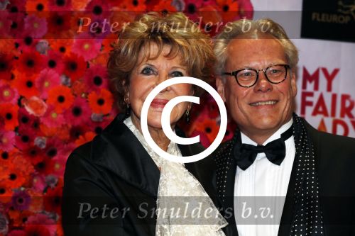 Amsterdam 6 november 2017 
Premiere my fair lady in carre. Astrid Engels met man