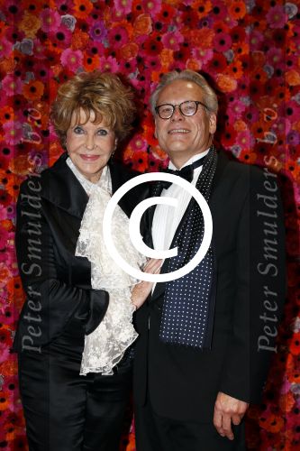 Amsterdam 6 november 2017 
Premiere my fair lady in carre. Astrid Engels met man