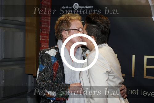 Amsterdam 2 oktober 2017
Premiere Liesbeth List de musical in Carre. Astrid Nijgh met partner