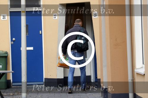 Scheveningen 27 oktober 2017
Barbie krijgt bezoek van Chiel Harten en van de sociale dienst aan huis.