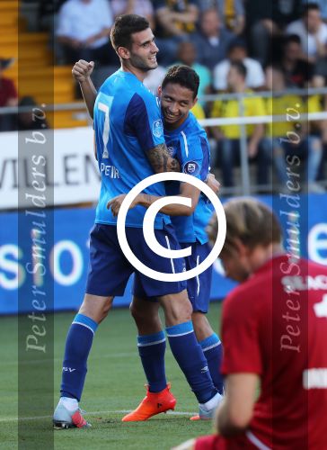 Venlo. 15 Oktober 2017 Kompetitiewedstrijd Seizoen 2017/2018
VVV-PSV, eindstand 2-5
Blijdschap bij Gaston Pereiro en Mauro Junior