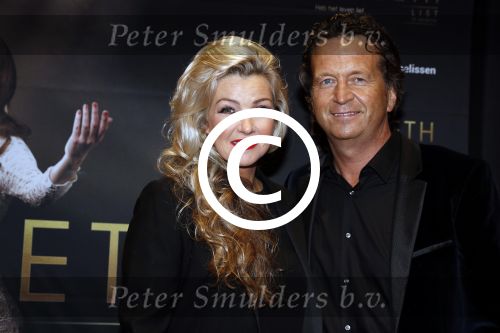 Amsterdam 2 oktober 2017
Premiere Liesbeth List de musical in Carre. Brigitte Nijman met man