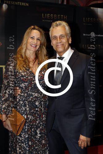 Amsterdam 2 oktober 2017
Premiere Liesbeth List de musical in Carre. Claudia en Robert Schoemacher