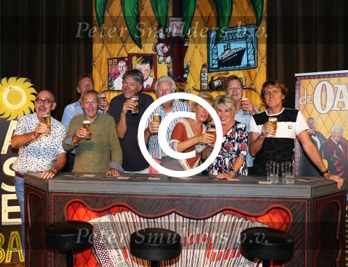 Rotterdam, 29 Augustus 2017 Persvoorstelling OASE Bar
met o.a. Joke Bruijs, Ron Brandsteder, Gerard Cox, Jacques Herb, Mini en Maxi, Jenny Arean, Bastiaan Ragas en Tony Neef.
