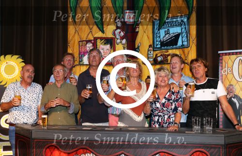 Rotterdam, 29 Augustus 2017 Persvoorstelling OASE Bar
met o.a. Joke Bruijs, Ron Brandsteder, Gerard Cox, Jacques Herb, Mini en Maxi, Jenny Arean, Bastiaan Ragas en Tony Neef.