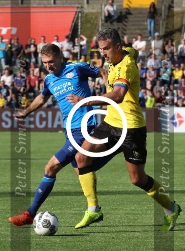 Venlo. 15 Oktober 2017 Kompetitiewedstrijd Seizoen 2017/2018
VVV-PSV, eindstand 2-5
Daniel Schwaab Santiago Arias en Ralf Seuntjens