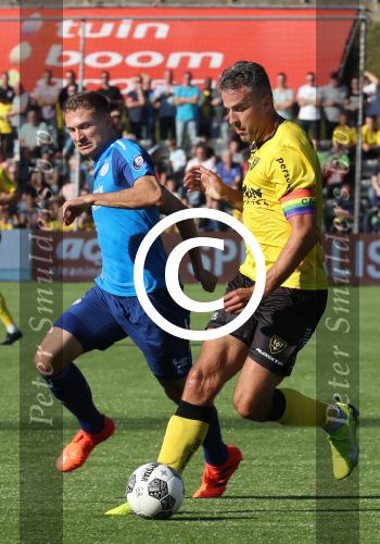 Venlo. 15 Oktober 2017 Kompetitiewedstrijd Seizoen 2017/2018
VVV-PSV, eindstand 2-5
Daniel Schwaab Santiago Arias en Ralf Seuntjens
