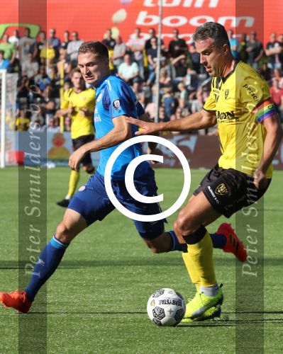 Venlo. 15 Oktober 2017 Kompetitiewedstrijd Seizoen 2017/2018
VVV-PSV, eindstand 2-5
Daniel Schwaab Santiago Arias en Ralf Seuntjens
