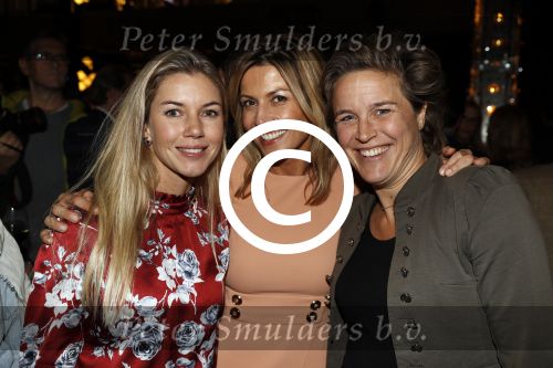 Scheveningen 7 november 2017
Noekpresentatie DEAL van Rob Jansen geschreven door Michiel v Egmond. Anouk Hoogendijk Esther Jansen en Daphne Koster