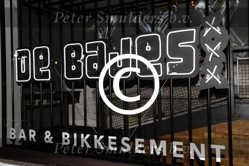 Amsterdam 4 november 2017
Tim Douwsma viert zijn 30e verjaardag in club de bajes.