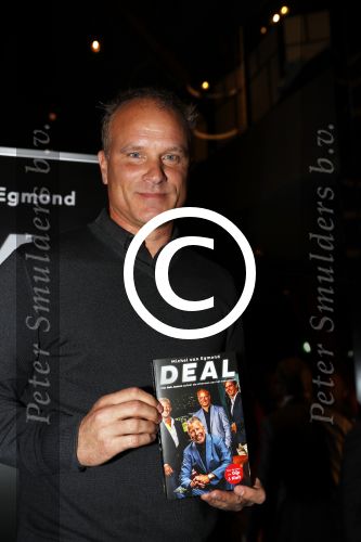 Scheveningen 7 november 2017
Noekpresentatie DEAL van Rob Jansen geschreven door Michiel v Egmond. Dennis Bergkamp