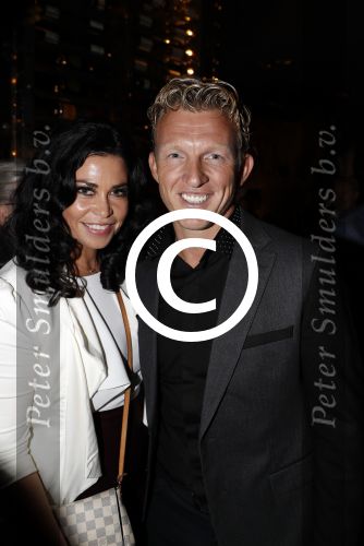 Scheveningen 7 november 2017
Noekpresentatie DEAL van Rob Jansen geschreven door Michiel v Egmond. Dirk Kuyt met zijn vrouw Gertrude