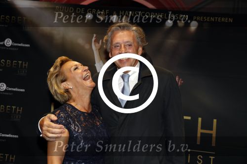 Amsterdam 2 oktober 2017
Premiere Liesbeth List de musical in Carre. Ed Nijpels met Mariska v Kolck
