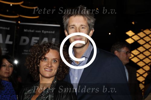 Scheveningen 7 november 2017
Noekpresentatie DEAL van Rob Jansen geschreven door Michiel v Egmond. Edwin en Annemarie v d Sar en Alphons Groendendijk met vrouw