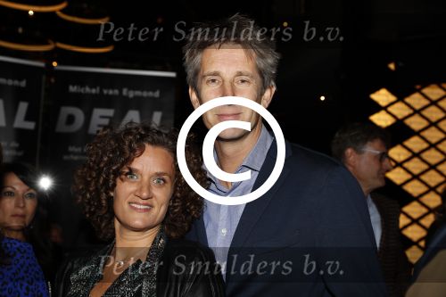 Scheveningen 7 november 2017
Noekpresentatie DEAL van Rob Jansen geschreven door Michiel v Egmond. Edwin en Annemarie v d Sar en Alphons Groendendijk met vrouw