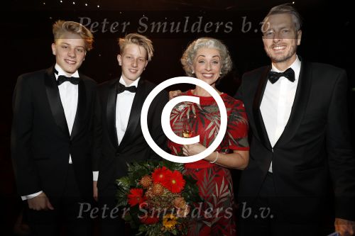 Utrecht 29 oktober 2017
Premiere on your feet in beatrixtheater in Utrecht. Ellen Evers met vriend en zijn zoons