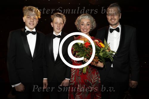 Utrecht 29 oktober 2017
Premiere on your feet in beatrixtheater in Utrecht. Ellen Evers met vriend en zijn zoons