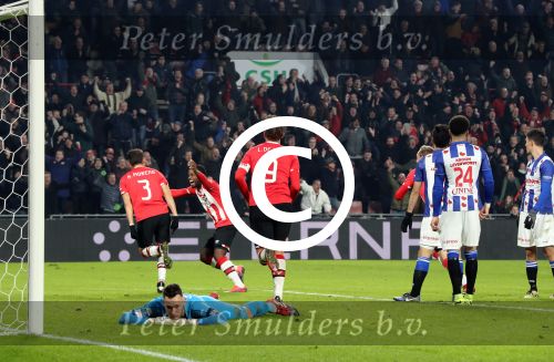 Eindhoven, 22 Januari 2017 Kompetitiewedstrijd PSV-SC Heerenveen, eindstand 4-3
Erwin Mulder wordt gepasseerd.
Doelpunt Hector Moreno