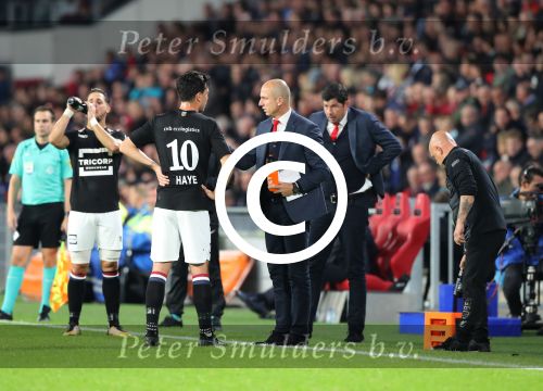 Eindhoven, 30 September 2017
PSV-Willem II, eindstand 4-0  Kompetitie 2017/2018
Erwin v d Looi en Reinier Robbemond
