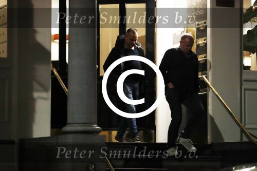 Amsterdam 21 oktober 2017
Evert santegoeds en Robert Halewijn vertrekken bij appartement van Connie Witteman en Albert Verlinde