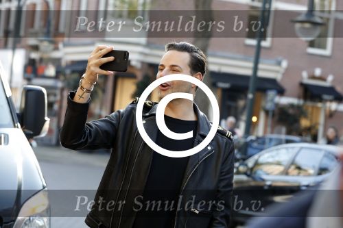 Amsterdam 7 november 2017
Fred v Leer Anna Nooshin Monica Geuze Leontine Borsato Kim Feenstra  Nikkie Tutorials Loinda Hakeboom Inge de Bruijn Quinty Trustfull op de cornelis schuytstraat.
