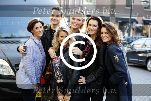 Amsterdam 7 november 2017
Fred v Leer  Leontine Borsato Kim Feenstra  Chantal Bles Quinty Trustfull en Kristina Bozilovic op de cornelis schuytstraat.