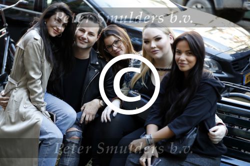 Amsterdam 7 november 2017
Fred v Leer Anna Nooshin Monica Geuze Leontine Borsato Kim Feenstra  Nikkie Tutorials Loinda Hakeboom Inge de Bruijn Quinty Trustfull op de cornelis schuytstraat.