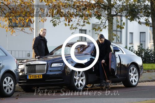 Amsterdam 11 november 2017
Gerard Spong met zijn partner en hondje in hun Rolls Royce van ruim 500K
