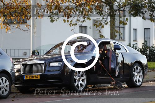 Amsterdam 11 november 2017
Gerard Spong met zijn partner en hondje in hun Rolls Royce van ruim 500K