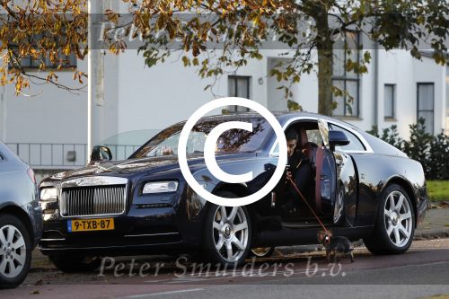 Amsterdam 11 november 2017
Gerard Spong met zijn partner en hondje in hun Rolls Royce van ruim 500K