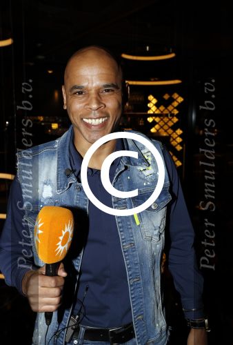Scheveningen 7 november 2017
Noekpresentatie DEAL van Rob Jansen geschreven door Michiel v Egmond. Glenn Helder als verslaggever van RTL Boulevard