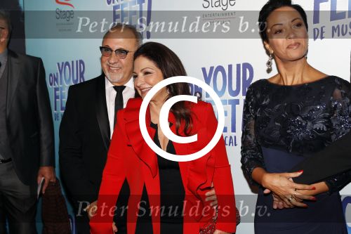 Utrecht 29 oktober 2017
Premiere on your feet in beatrixtheater in Utrecht. Gloria Estefan en haar man Emilio met Sonja Silva