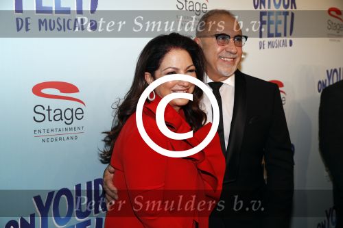 Utrecht 29 oktober 2017
Premiere on your feet in beatrixtheater in Utrecht. Gloria Estefan en haar man Emilio met