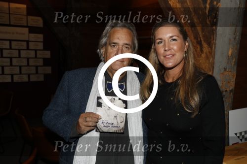 Blaricum 6 oktober 2017
Boek cd presentatie Han Peekel in Blaricum. han met zijn dochter