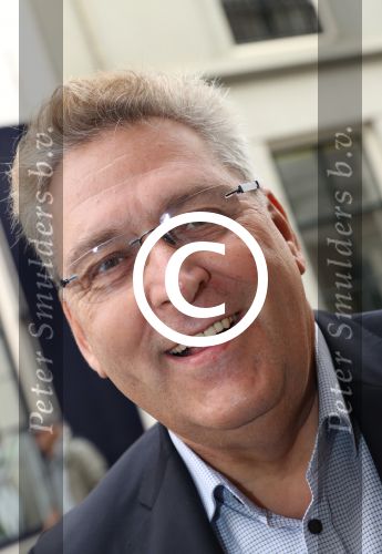 Den Bosch, 17 Oktober 2017
Veiling en tentoonstelling Kleding van Sandra Reemer bij Addy v d Krommenacker.
Henk Krol