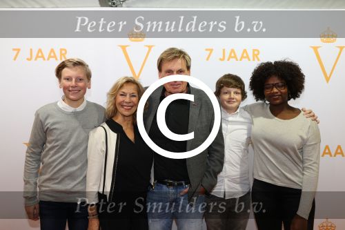 Katwijk, 30 Oktober 2017
Soldaat van Oranje 7 jaar bestaan.
Henny Huisman met drie van hun kleinkinderen