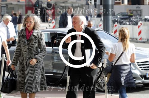 Amsterdam 14 oktober 2017
Afscheidsdienst van burgemeetser Eberhard v d Laan in het concertgebouw. Herman v Veen met vrouw