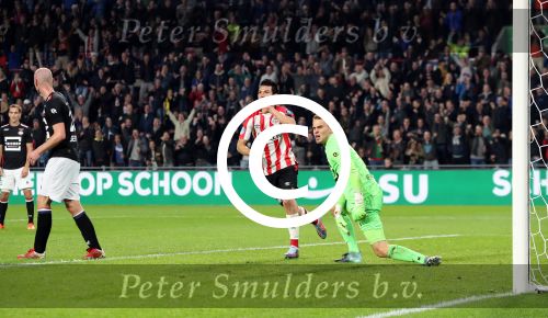 Eindhoven, 30 September 2017
PSV-Willem II, eindstand 4-0  Kompetitie 2017/2018
Hirving Lozano scoort