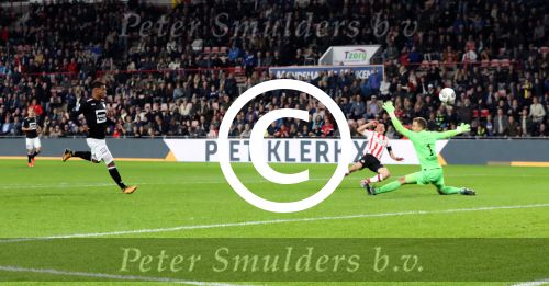 Eindhoven, 30 September 2017 PSV-Willem II, eindstand 4-0 
Kompetitie seizoen 2017/2018
Hirving Lozano scoort 1-0 en 3-0