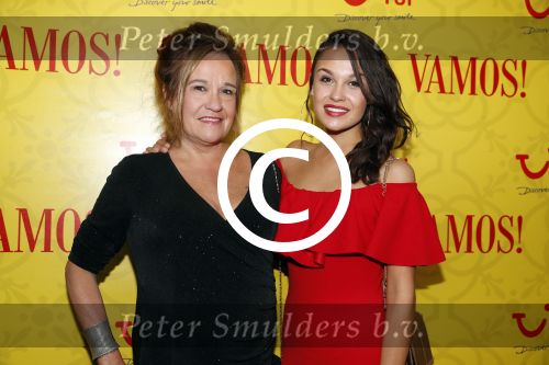 Amsterdam 1 oktober 2017
Premiere Vamos in het nieuwe de la mar theater. Xandra en Holly Brood